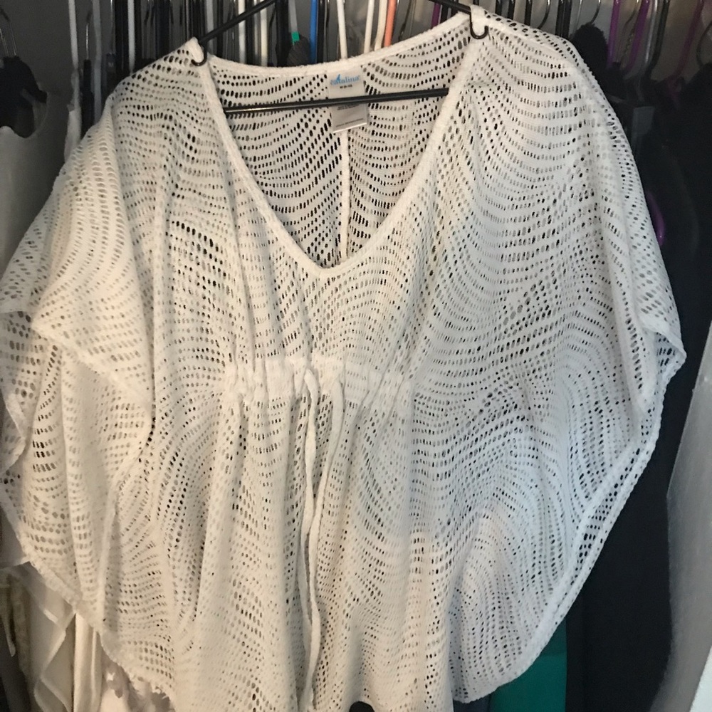 White roomy blouse